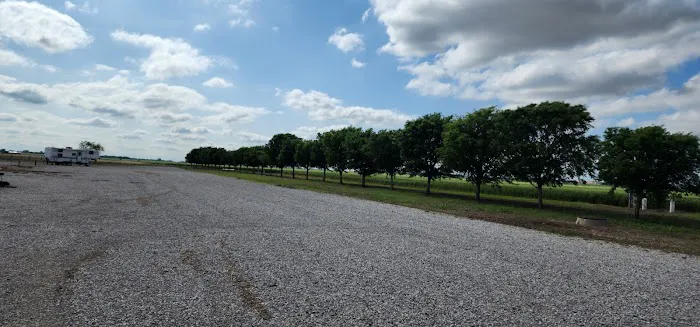Hideaway RV Park Picture 4