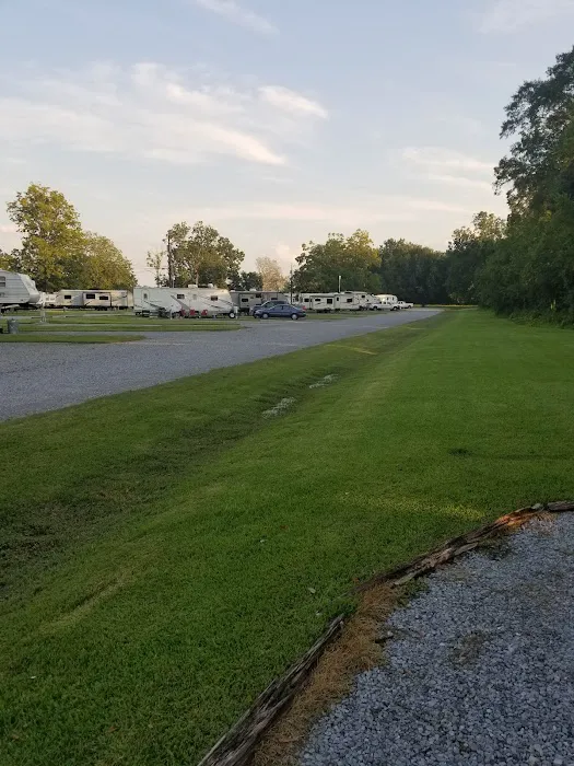 Cajun Country RV Park of Port Allen Louisiana Picture 4