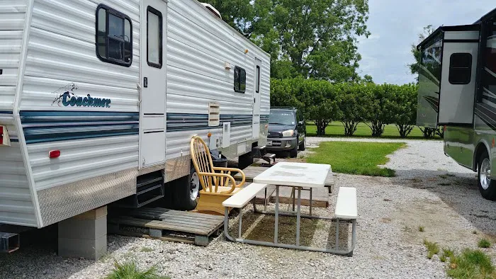 Maxey Care RV Park Picture 4