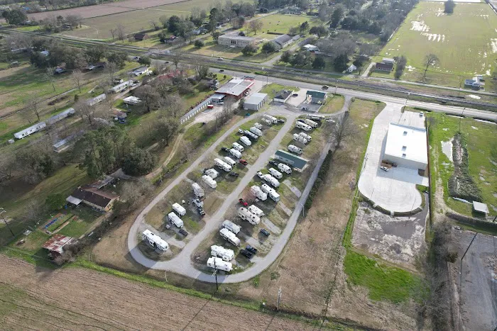 Maxey Care RV Park Picture 10