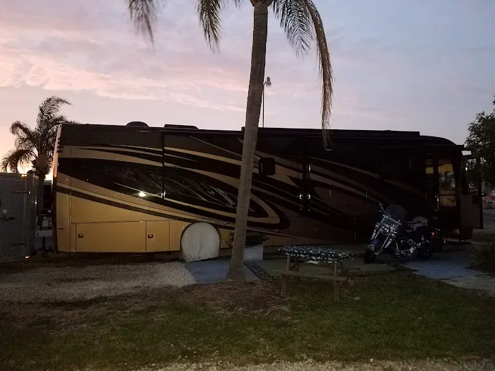 Ebb Tide RV Park Picture 3