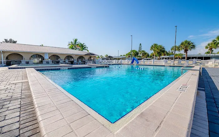 Sun Resorts & Residences Fort Myers Beach Picture 4
