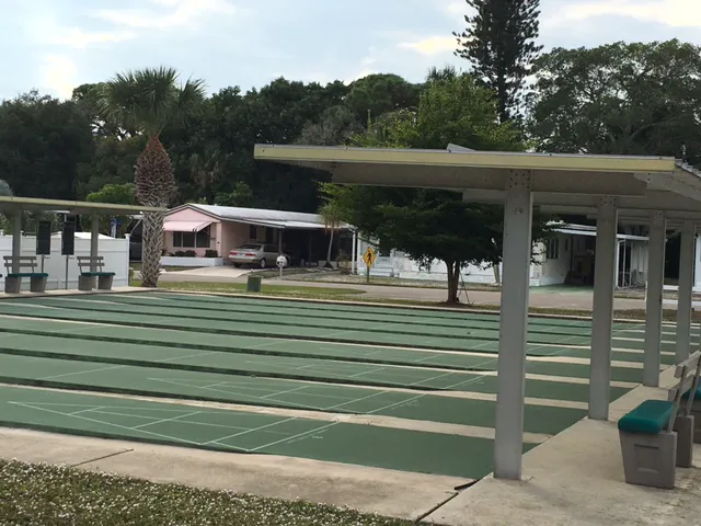 Century 21 Mobile Home Community Picture 8