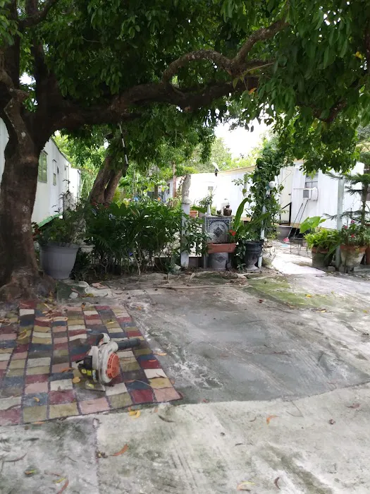 Saldivar Mobile Home Park Picture 4