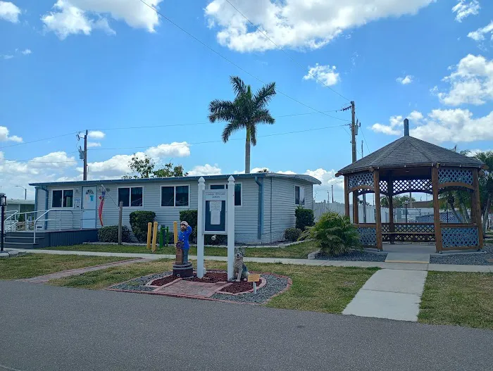 Tamiami Village & RV Park Picture 8