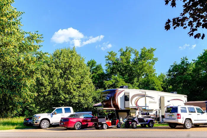 Town & Country RV Park and Campground Picture 9