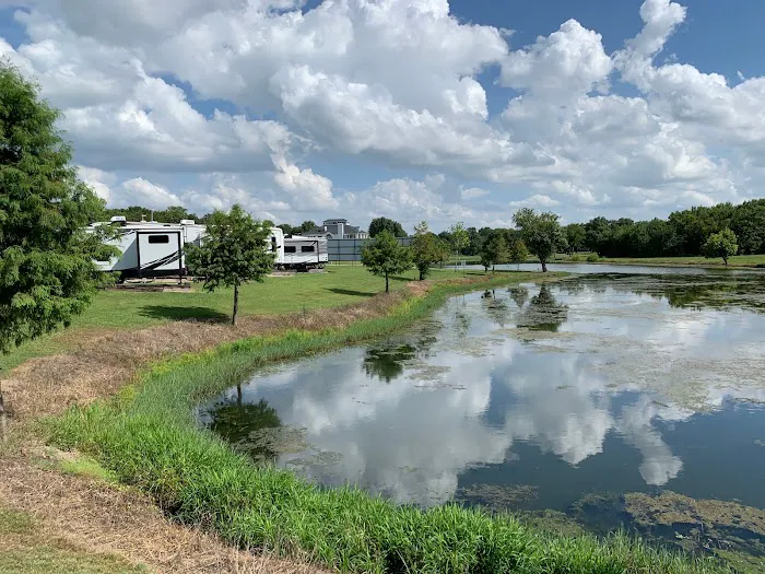 Plantation Place Dallas RV Park Picture 2