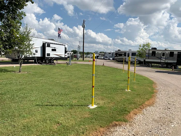 Plantation Place Dallas RV Park Picture 4