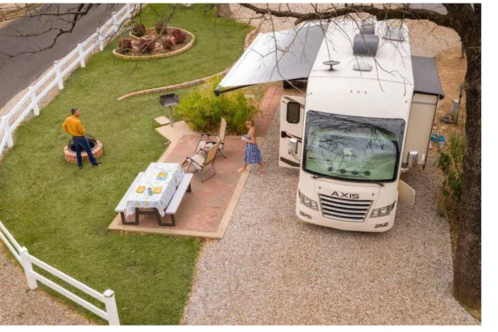 Luxury Oasis RV Park Picture 1