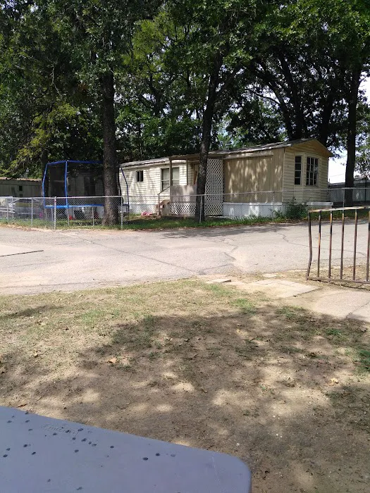 Texas Shade Mobile home Park Picture 9