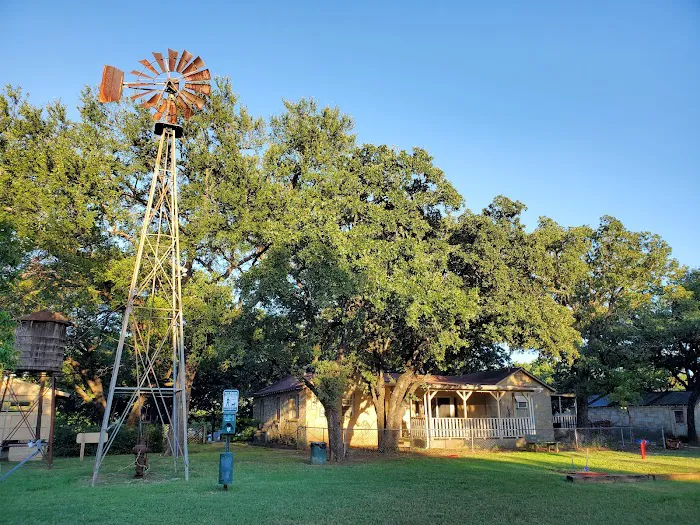 Post Oak Place Picture 5