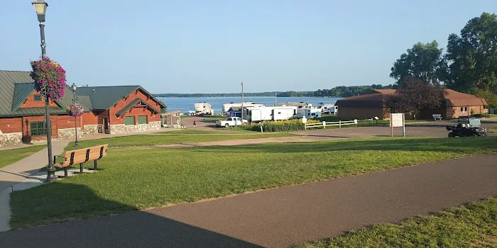 Shell Lake Municipal Campground Picture 3