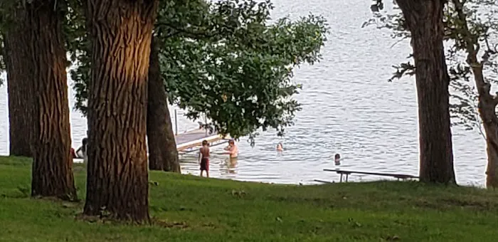 Lake Hanska County Park Campground Picture 4