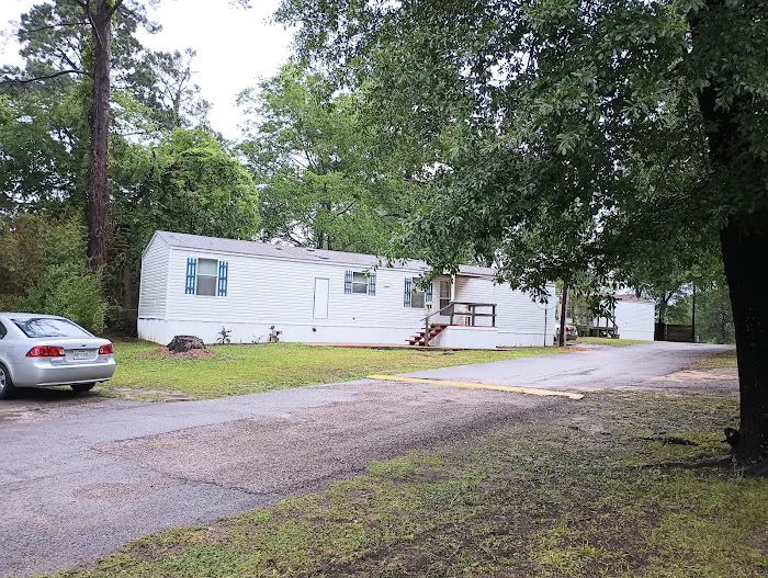 Lake Forest Mobile Home & RV Picture 6
