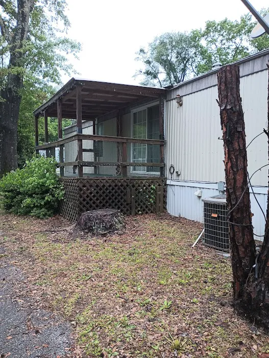 Lake Forest Mobile Home & RV Picture 2
