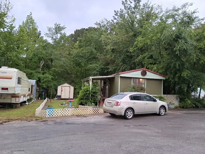 Lake Forest Mobile Home & RV Picture 7