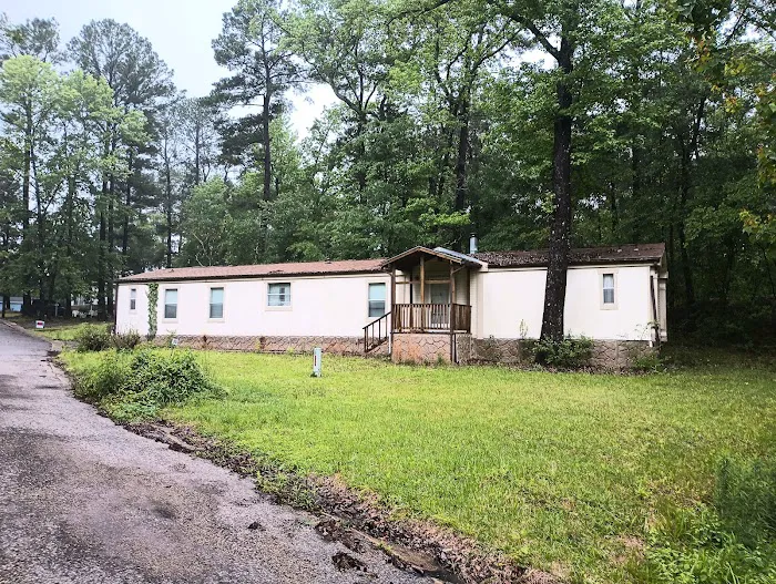 Lake Forest Mobile Home & RV Picture 3