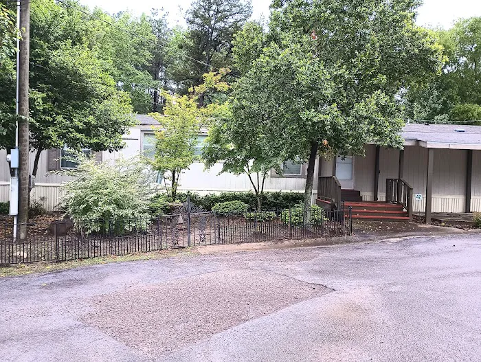 Lake Forest Mobile Home & RV Picture 9
