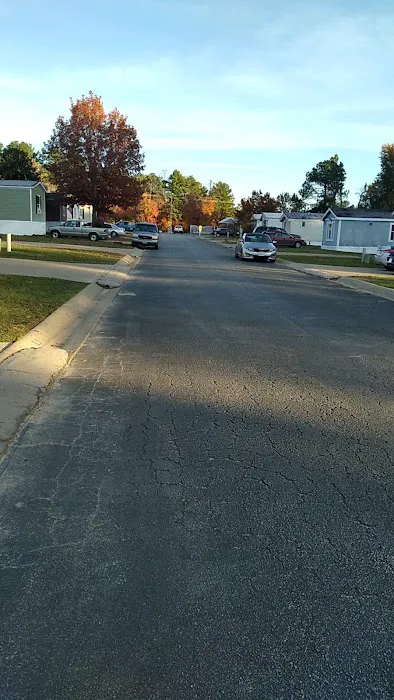 Glascow Trails Mobile Home Park Picture 4