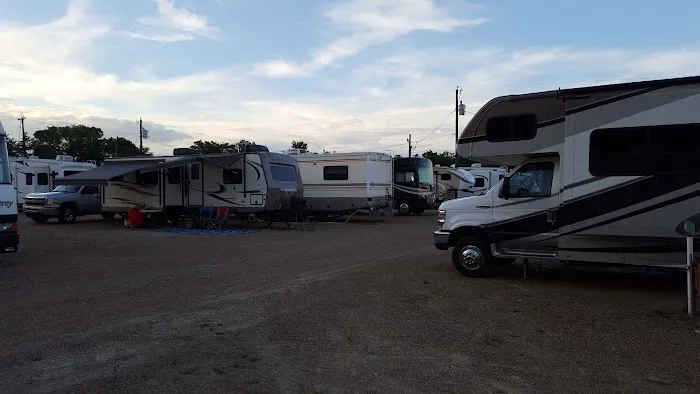 Canton RV Park Picture 5