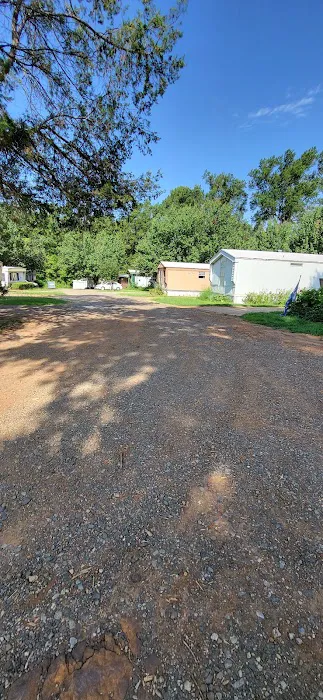 Lakeview Mobile Home Park Picture 3