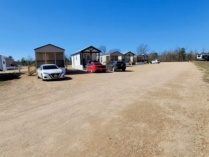 Marshall Meadows RV & Tiny Home Village Picture 9