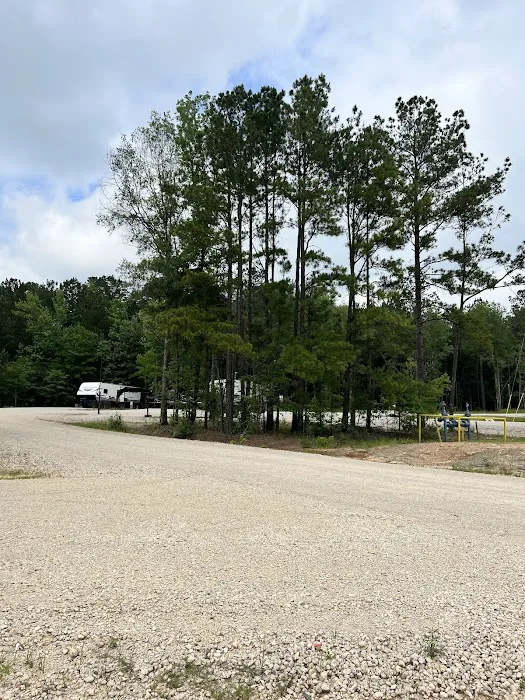 Sunshine Oaks RV Park Picture 6