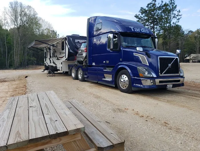Sunshine Oaks RV Park Picture 8