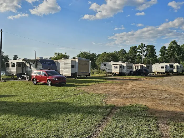 Clearview Lake RV Park Picture 2