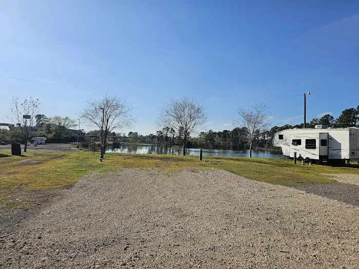 Clearview Lake RV Park Picture 5