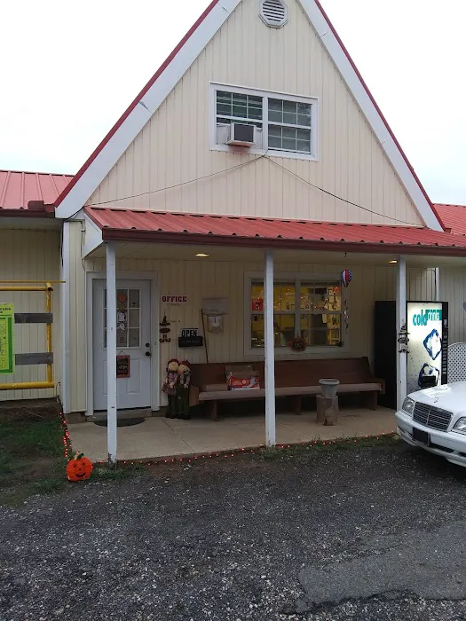 Miss Ellie's RV Park Picture 6
