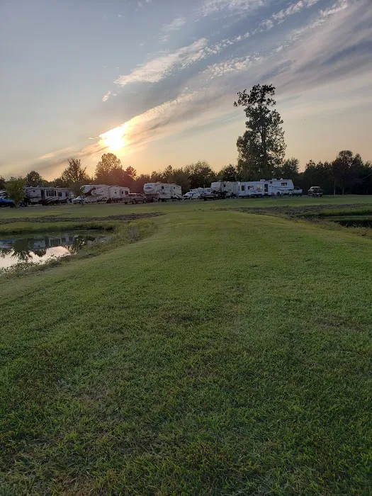 Circle M RV Park Picture 9