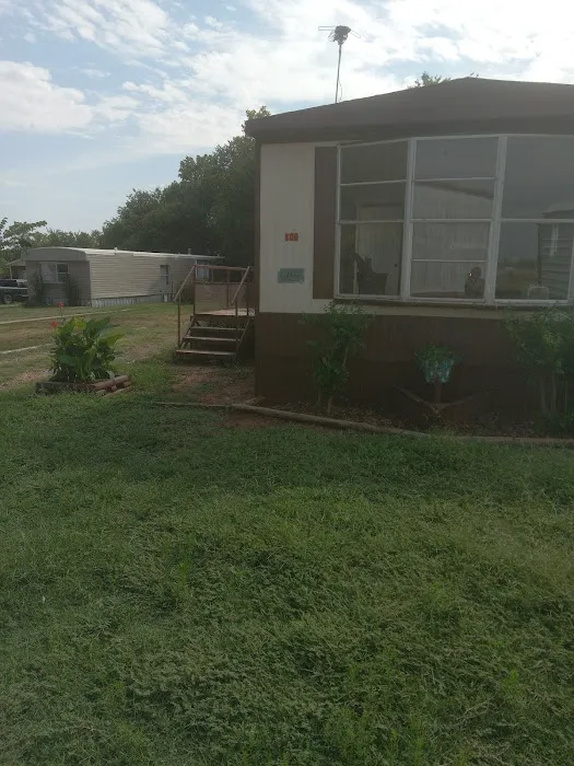 Highway 19 Mobile Home Park Picture 7