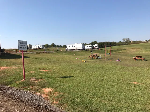 Matty's RV Park & Storage Picture 6