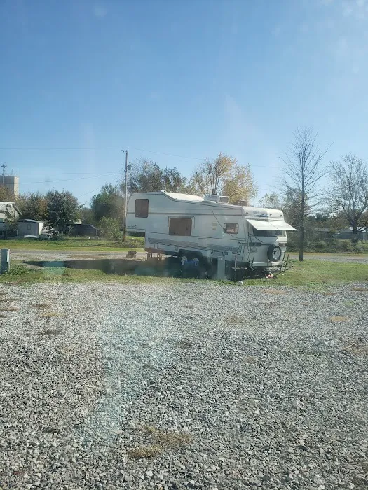 Double B RV Park Picture 2