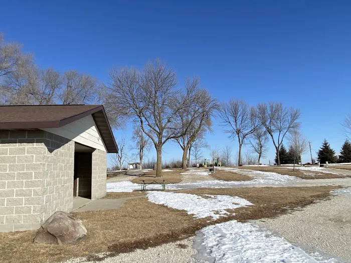 Riverside Park Campground Picture 3