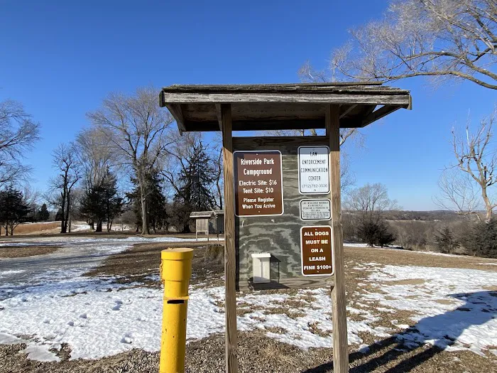 Riverside Park Campground Picture 5
