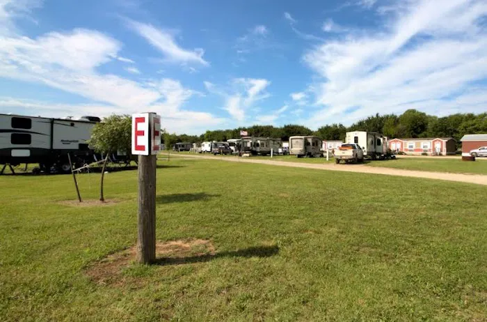 Big Chief RV Park and Motel Picture 6