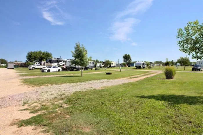 Big Chief RV Park and Motel Picture 4