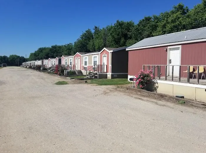 Big Chief RV Park and Motel Picture 2