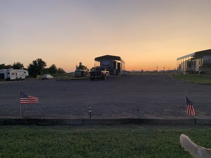 Green Park RV Resort Picture 1