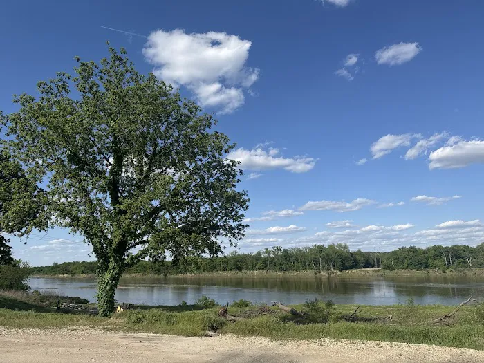 Ark River RV Park Picture 7