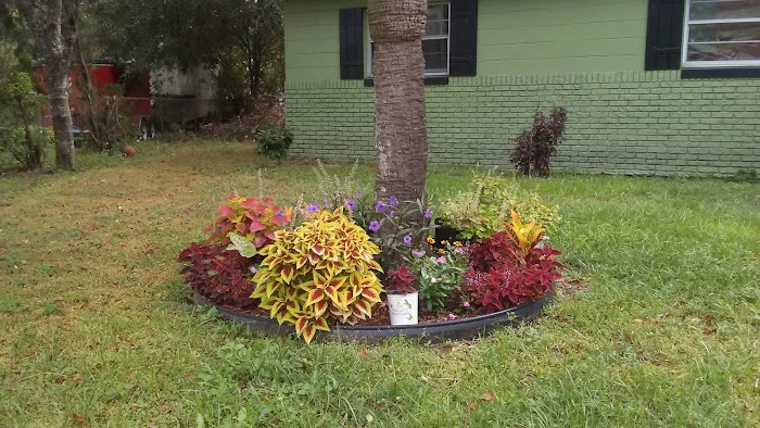 Colonial Estates Mobile Home Park Picture 2