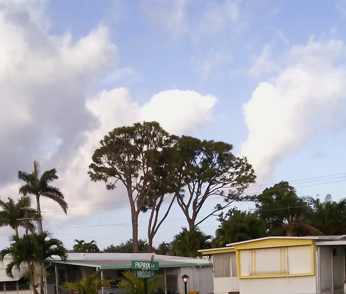 Colonial Estates Mobile Home Park Picture 7