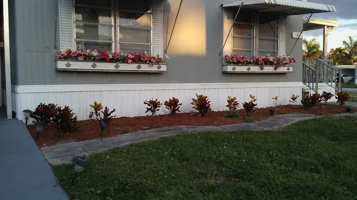 Colonial Estates Mobile Home Park Picture 8