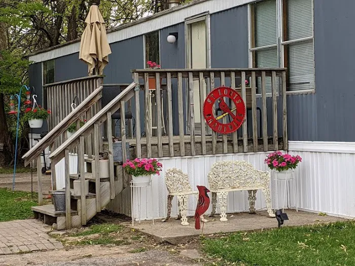 Pinewood Mobile Home Community Picture 8