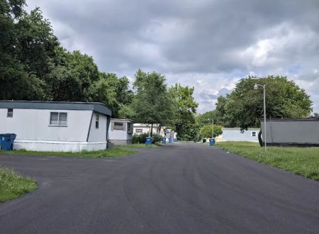 Pinewood Mobile Home Community