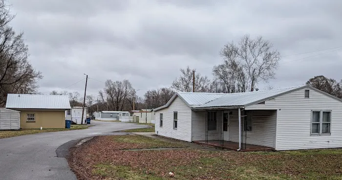 Sunset Park Mobile Home Community Picture 1