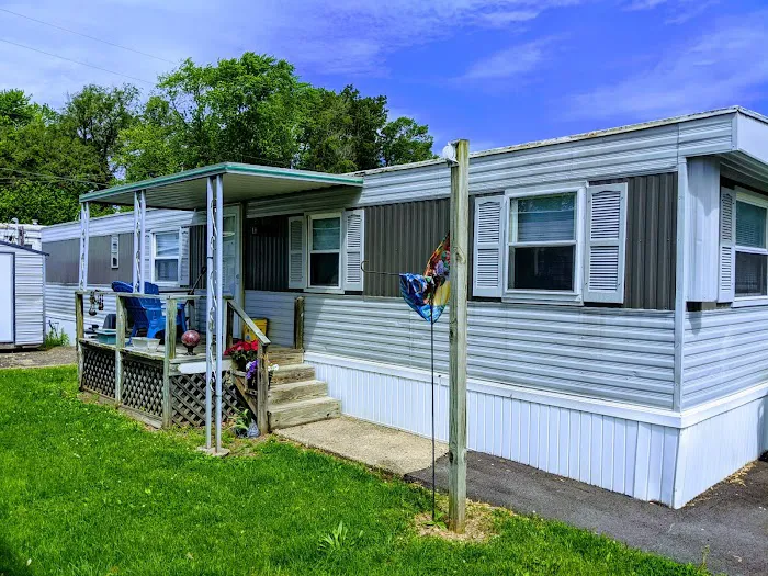 Sunset Park Mobile Home Community Picture 9