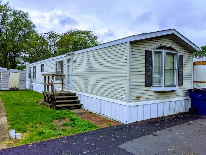 Sunset Park Mobile Home Community Picture 10